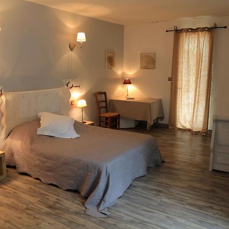 Mas D'Auzieres Bed & Breakfast แซ็ง จิลส์ ภายนอก รูปภาพ