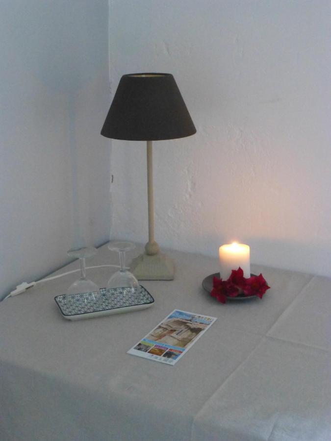 Mas D'Auzieres Bed & Breakfast แซ็ง จิลส์ ภายนอก รูปภาพ